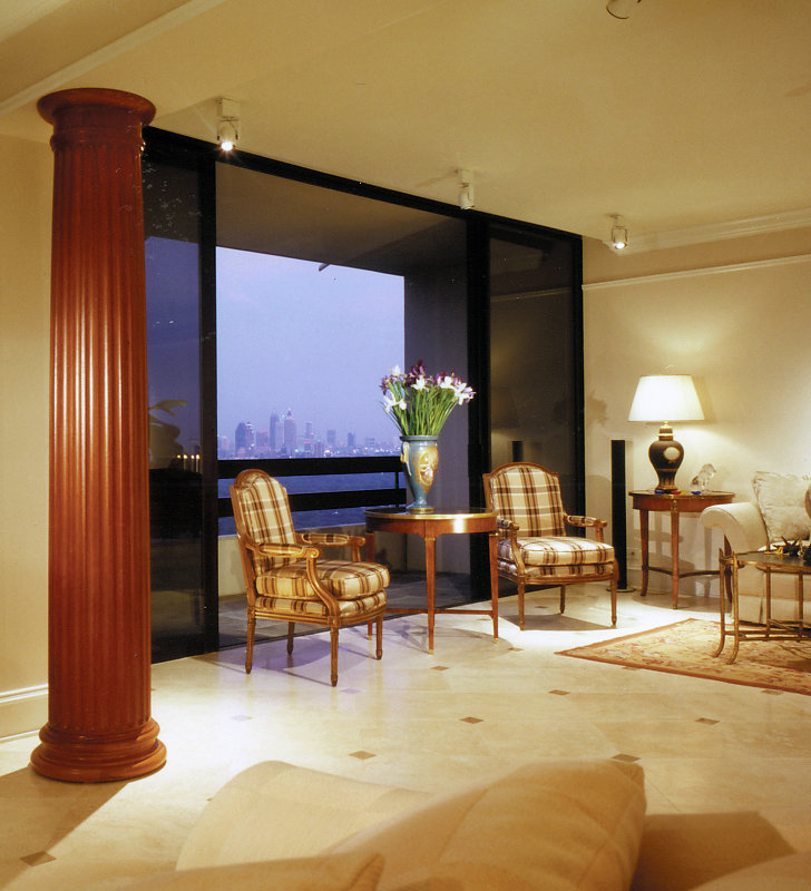 StainGrade Fluted Column in Atlanta Apartment Chadsworth Incorporated