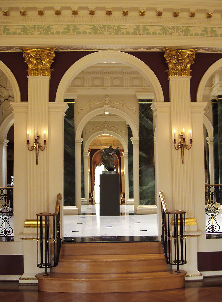 Frederick-Hart-Chadsworth-Corinthian-Wood-Pilasters-Interior-pwm.jpg