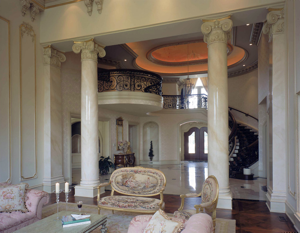 Angular Ionic Columns in Living Room