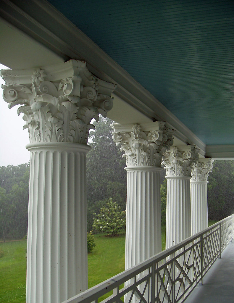 Frederick-Hart-Chadsworth-Corinthian-Wood-Columns-p.jpg